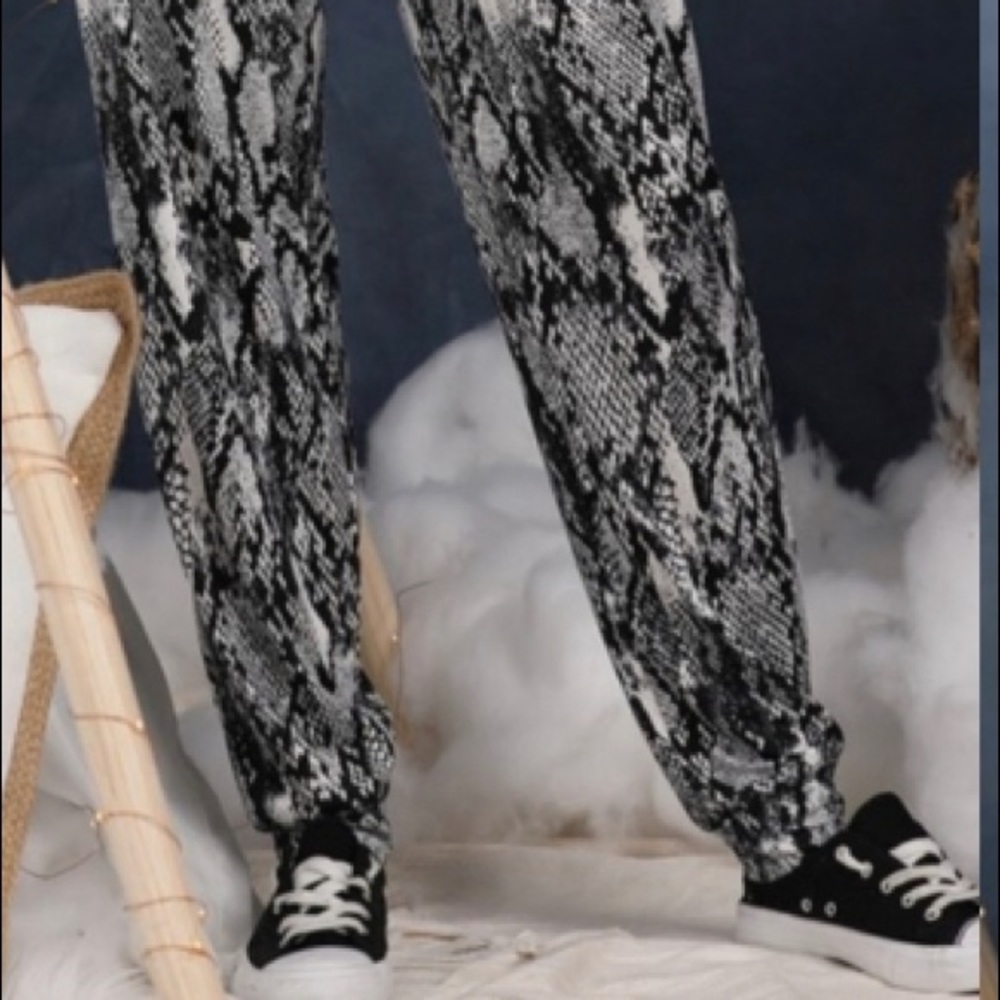 Joggers - Plus Size NWT! - Picture 2 of 3